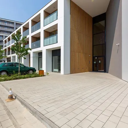 Nowa Grochowska By Renters * Warsaw